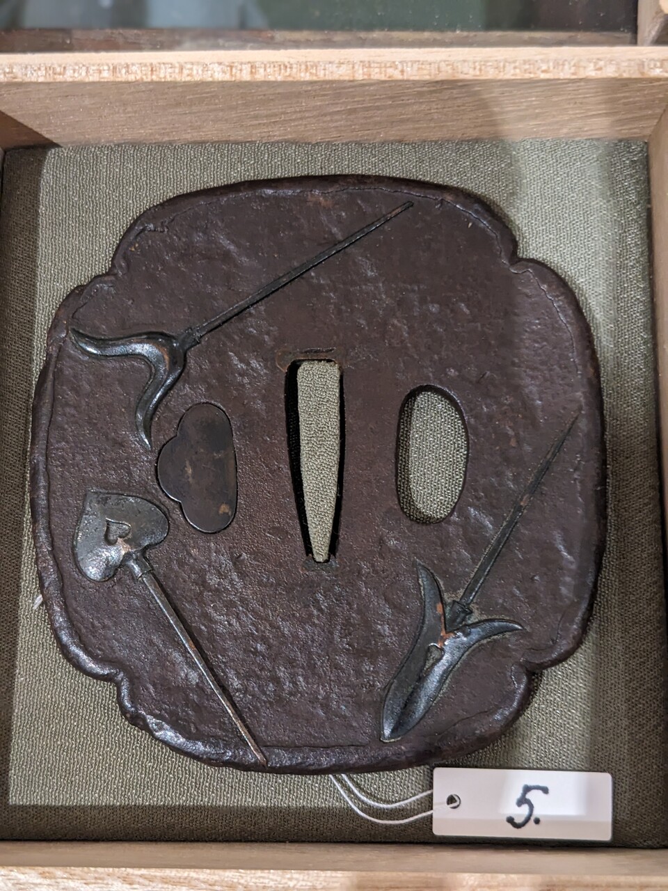 5